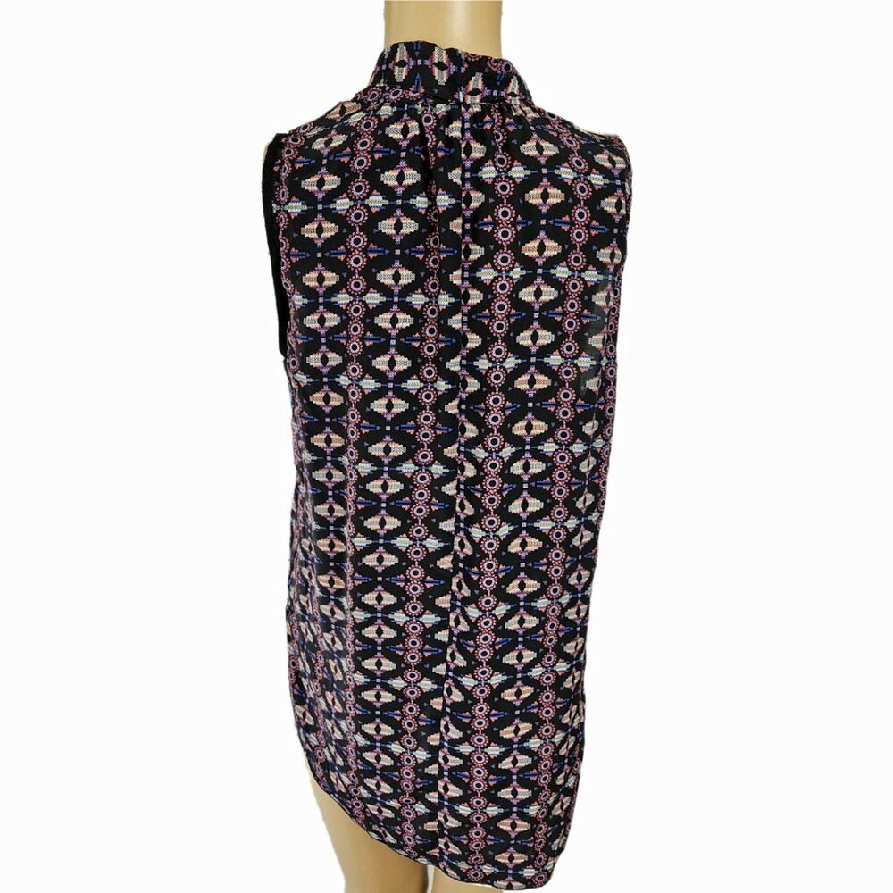 Greylin 100% Silk Geometric Sleeveless Button Down Blouse Ikat - Large - Picture 3 of 7